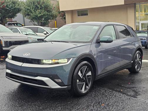 2025 Hyundai IONIQ 5 SE