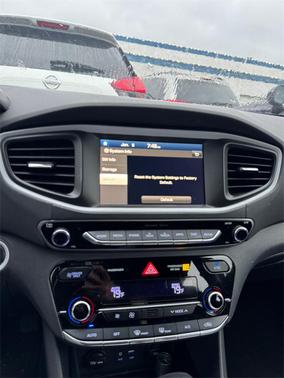 2017 Hyundai IONIQ Hybrid SEL