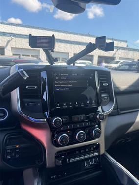 2019 RAM 2500 Laramie Crew Cab 4x4 6'4' Box