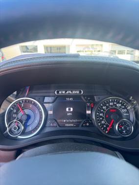 2019 RAM 2500 Laramie Crew Cab 4x4 6'4' Box