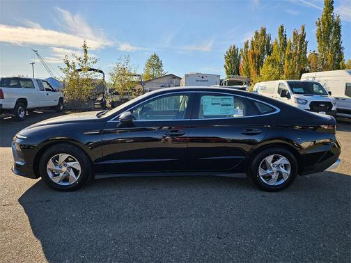 2026 Hyundai SONATA SE