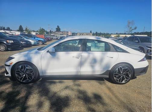 2025 Hyundai IONIQ 6 SEL