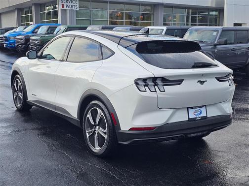 2021 Ford Mustang Mach-E Select