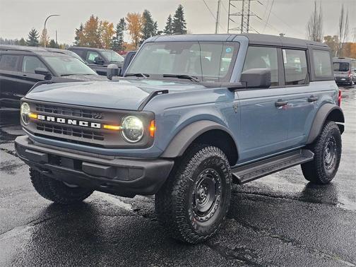 2025 Ford Bronco Base