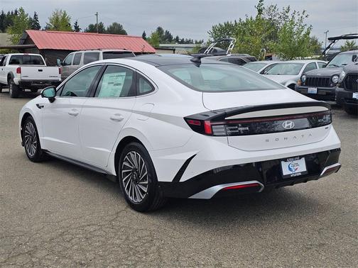 2025 Hyundai SONATA Hybrid Limited