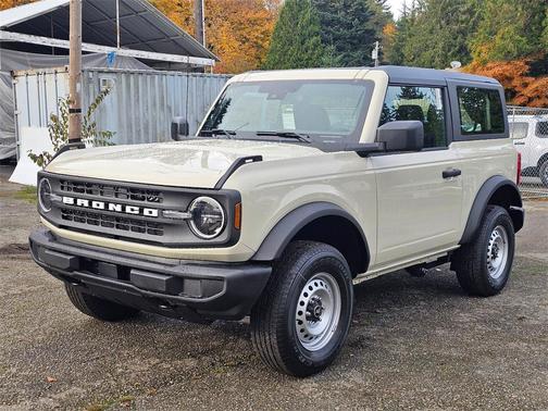 2025 Ford Bronco Base