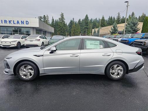 2025 Hyundai SONATA SE