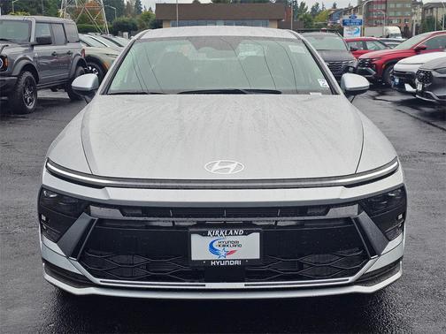 2025 Hyundai SONATA SE