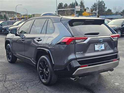 2024 Toyota RAV4 Hybrid SE