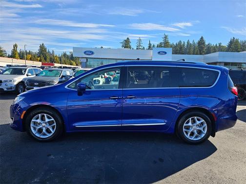 2018 Chrysler Pacifica Touring-L Plus