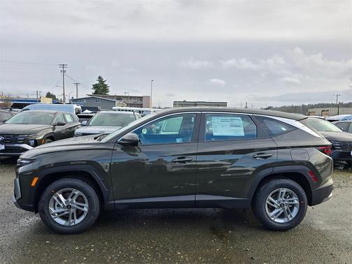 2025 Hyundai TUCSON SE
