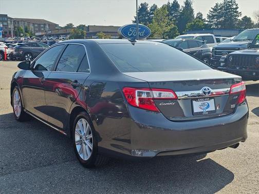 2012 Toyota Camry Hybrid XLE
