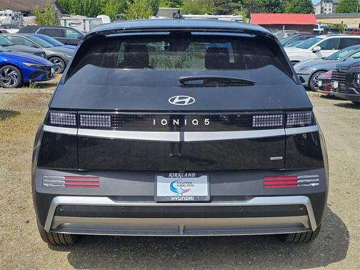 2025 Hyundai IONIQ 5 SE