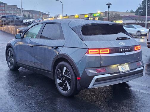 2026 Hyundai IONIQ 5 SE