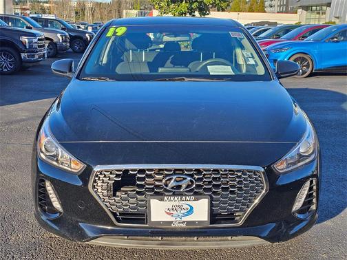 2019 Hyundai Elantra GT Base