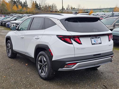 2026 Hyundai TUCSON Hybrid SEL