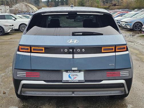 2026 Hyundai IONIQ 5 SE