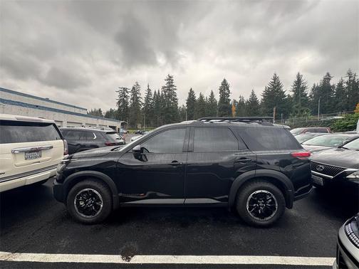 2025 Nissan Pathfinder Rock Creek 4WD