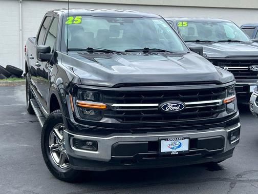 Agate Black Metallic 2025 Ford F-150 XLT