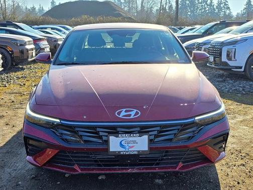 2025 Hyundai ELANTRA SEL