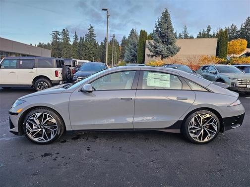 2025 Hyundai IONIQ 6 Limited