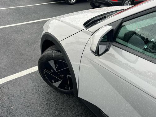 2026 Hyundai IONIQ 5 SE