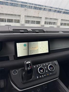 2022 Land Rover Defender 90 S