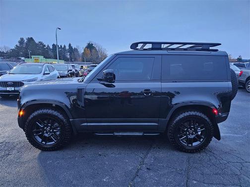 2022 Land Rover Defender 90 S