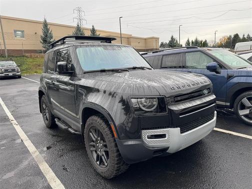 2022 Land Rover Defender 90 S
