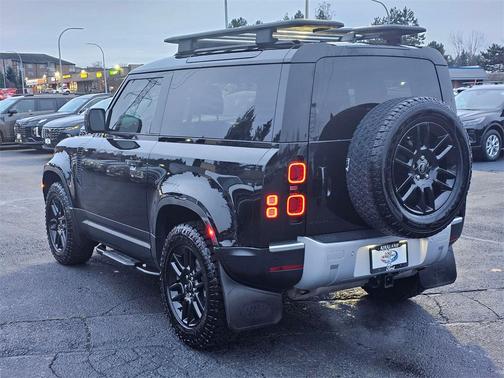 2022 Land Rover Defender 90 S