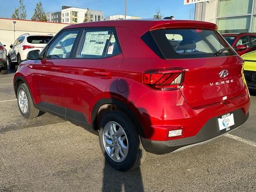 2025 Hyundai VENUE SE