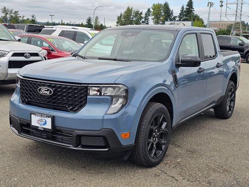 Azure Gray Metallic Tri-Coat 2025 Ford Maverick XLT