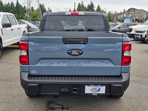 Azure Gray Metallic Tri-Coat 2025 Ford Maverick XLT