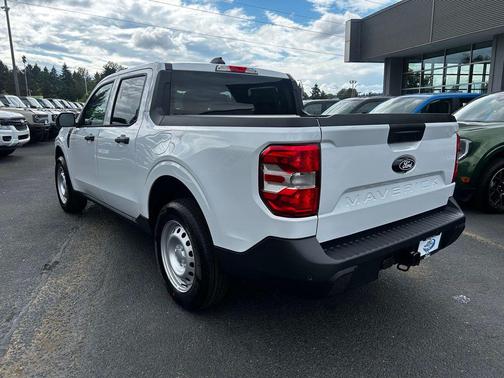 Oxford White 2026 Ford Maverick XL