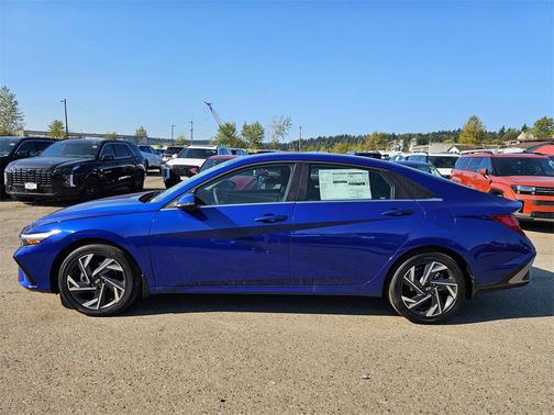 2025 Hyundai ELANTRA Limited