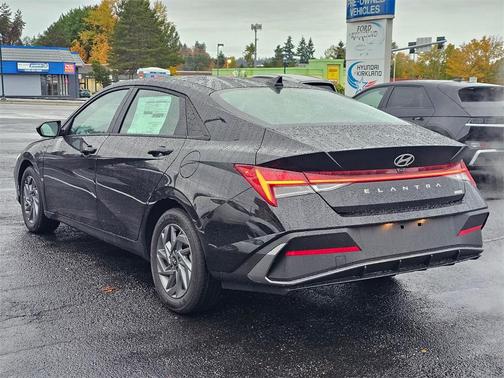 2026 Hyundai ELANTRA HEV Blue