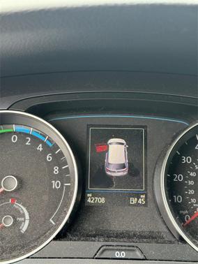 2016 Volkswagen e-Golf SE