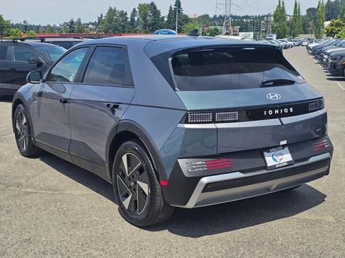 2025 Hyundai IONIQ 5 SE