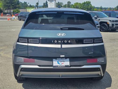2025 Hyundai IONIQ 5 SE