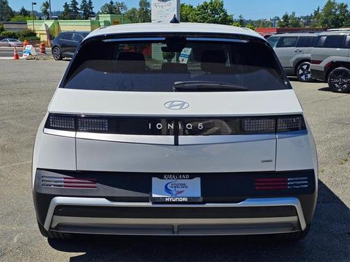 2025 Hyundai IONIQ 5 SE
