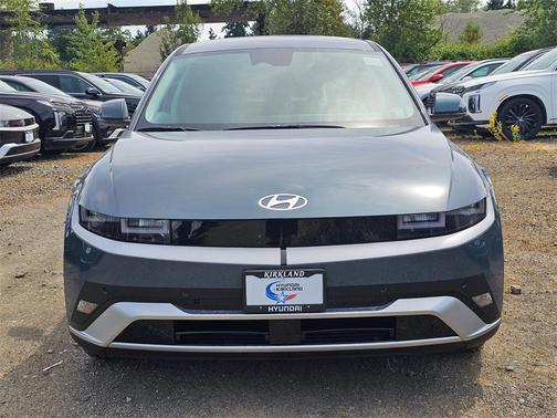 2025 Hyundai IONIQ 5 SE