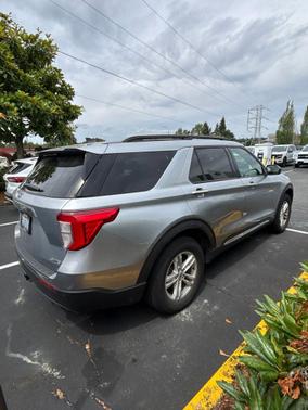 Iconic Silver Metallic 2023 Ford Explorer XLT