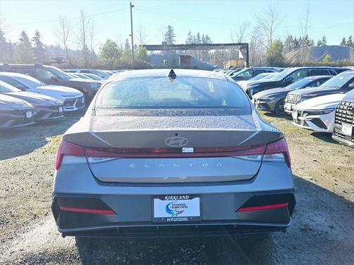 2025 Hyundai ELANTRA SEL