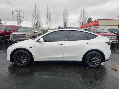 2024 Tesla Model Y Performance Dual Motor All-Wheel Drive