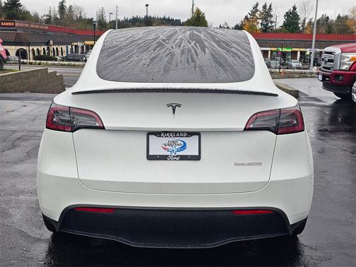 2024 Tesla Model Y Performance Dual Motor All-Wheel Drive