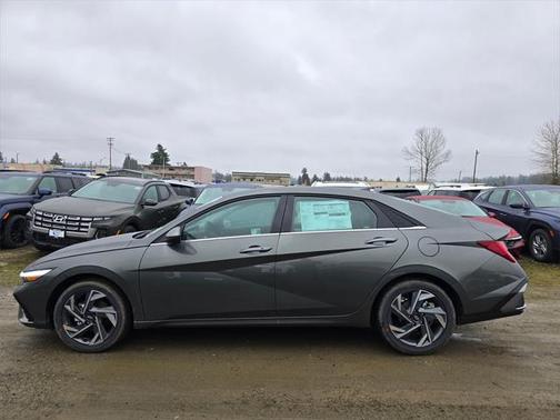 2025 Hyundai ELANTRA SEL