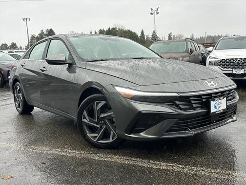 2025 Hyundai ELANTRA SEL