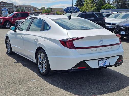 2022 Hyundai SONATA SEL