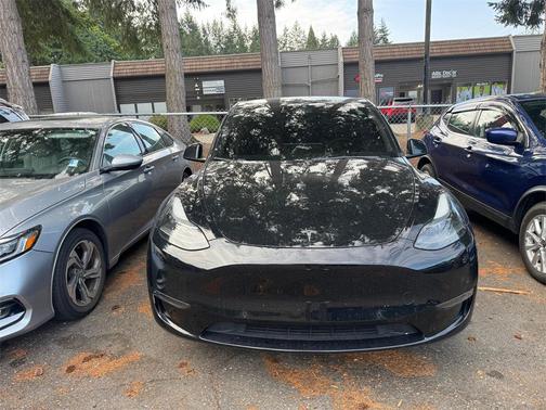 2022 Tesla Model Y Long Range Dual Motor All-Wheel Drive