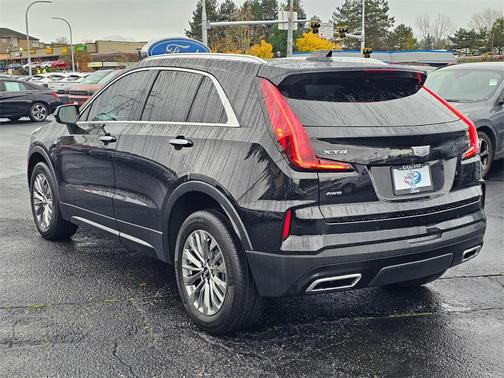 2024 Cadillac XT4 Premium Luxury